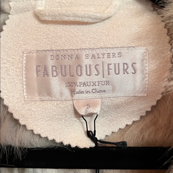 Donna Salyers. Fabulous Furs.  Faux Lynx Fur Trimmed Coat. Size S. Off White - Picture 6 of 9